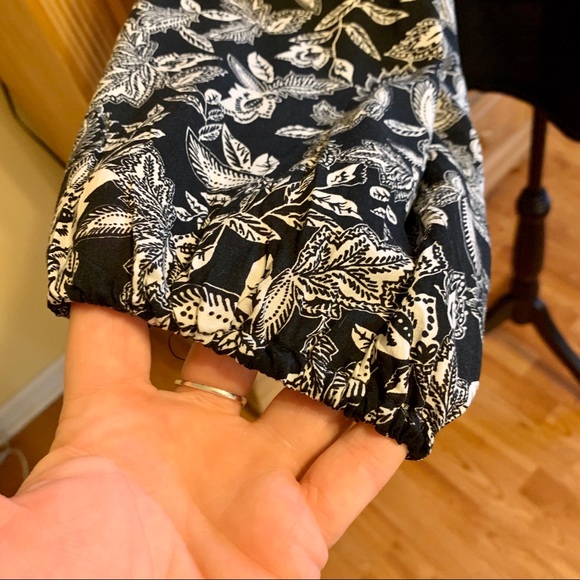 Wonderly flowly sleeve top - Picture 3 of 8